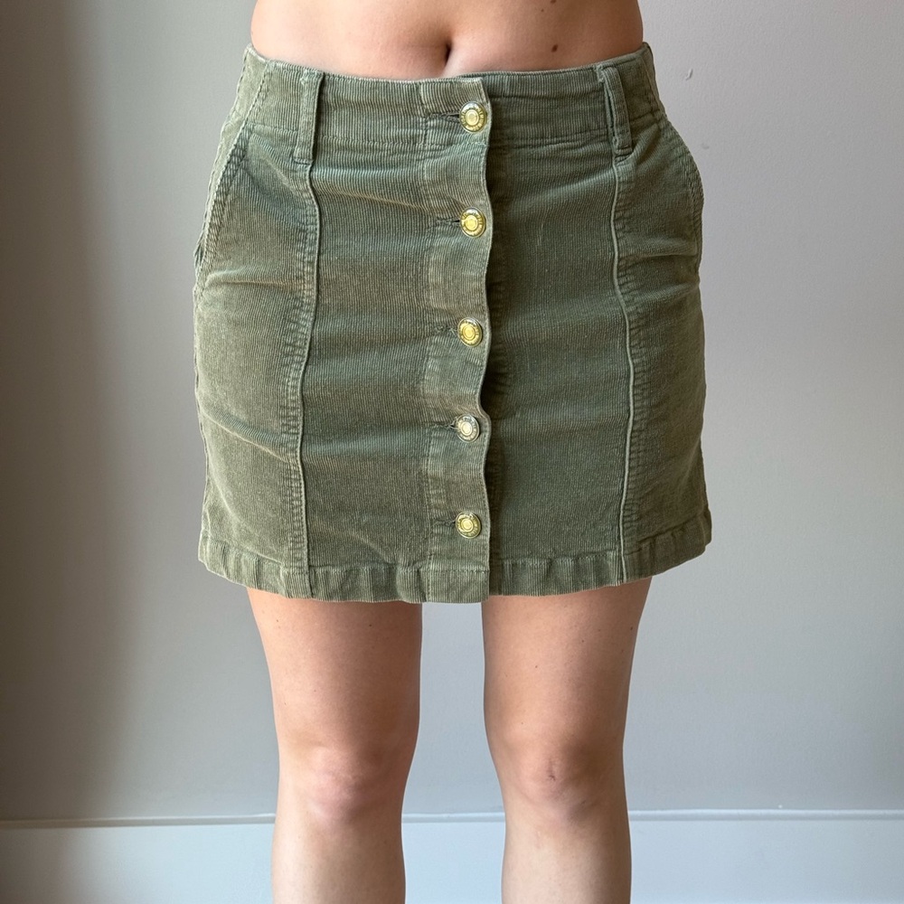 Forever 21 Green Button-Front Mini Skirt